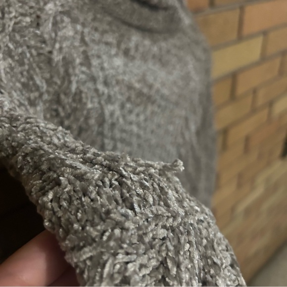 NWT Blank NYC Braided Chenille Able Turtleneck Sweater in Tonight Only Size XS - Picture 8 of 10